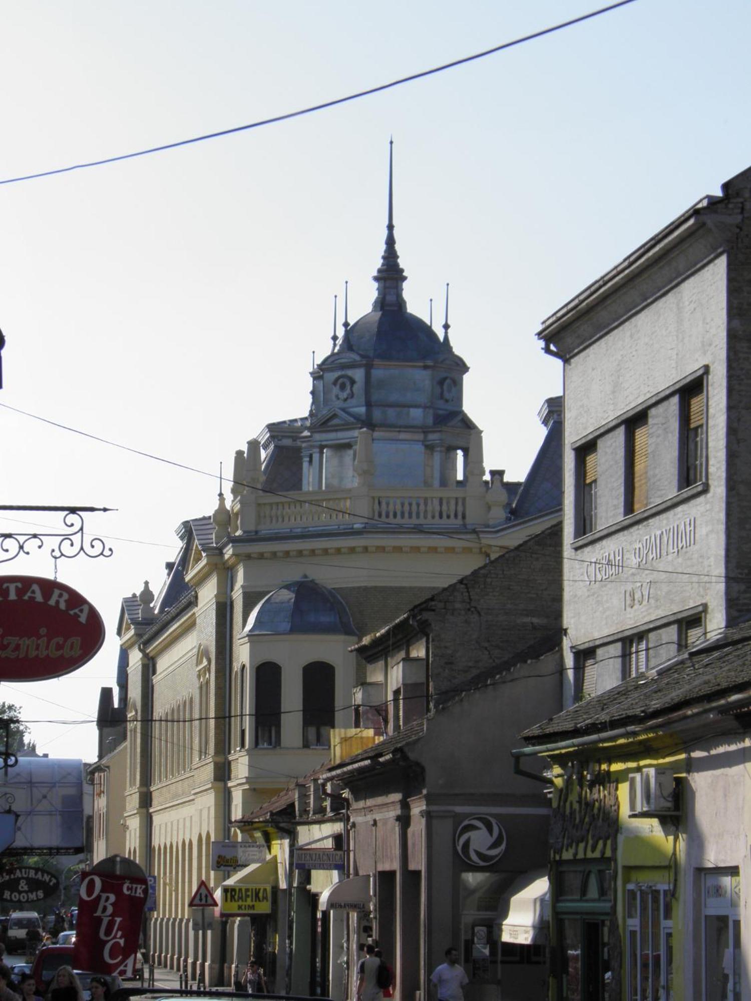 Veliki Garni Hotel Novi Sad Exterior photo